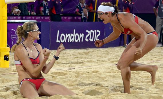 BannersHallmark's tweet photo. Congrats to @MistyMayTreanor and @kerrileewalsh  on their 3rd straight gold!! Best beach volleyball team in history!! http://t.co/MZwEoorx