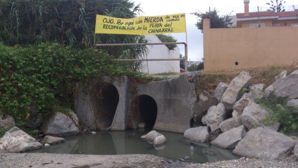 AGADEN_eco's tweet photo. Agaden denuncia mas vertidos de aguas fecales a la bahia de algeciras. ¿que hace el Ayunt d Algeciras por evitarlo? http://t.co/TF8ydkkZ