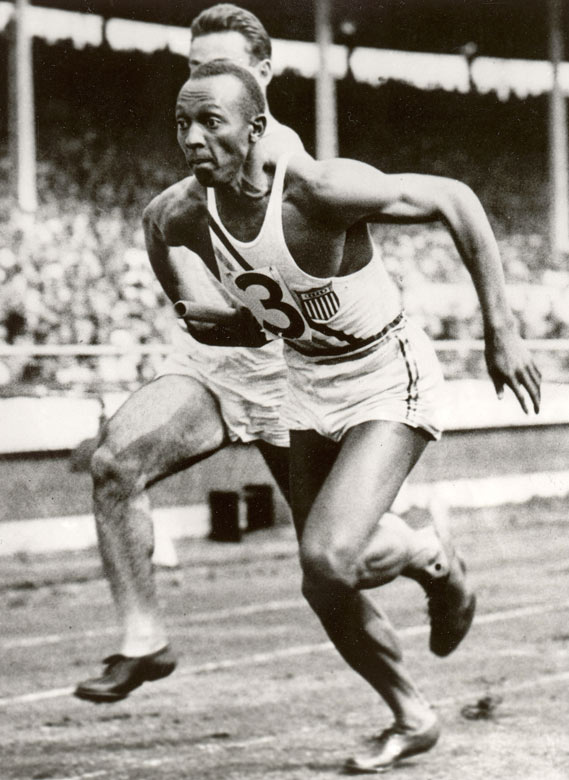 Berlin_1936's tweet photo. USA has won men's 400m relay race- giving Jesse Owens an amazing 4th gold medal. http://t.co/cXgY9fGS