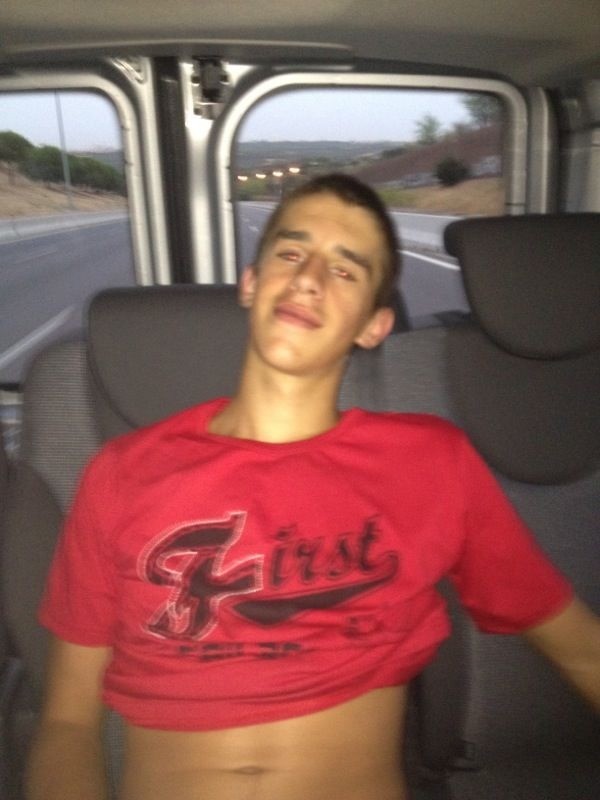 antoni_mora's tweet photo. Primera victima! #madrid2012!!! @mariquii2 @Danimarti0 @josele_josue @peremartorell1 @McColom14 @JoanDeyCompany http://t.co/ZcDjfkku
