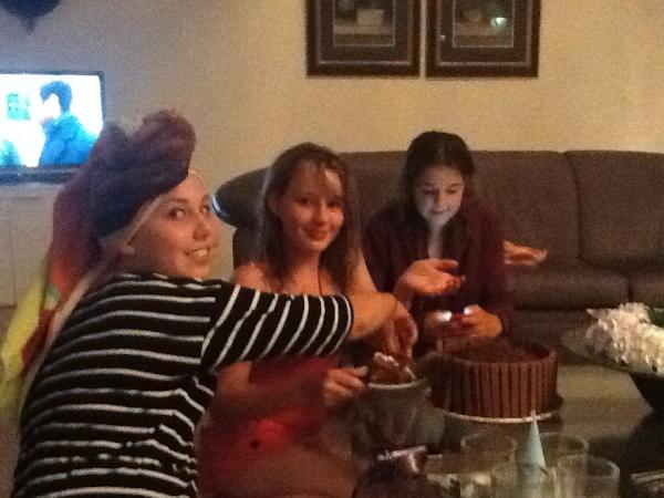 @Kus_Annabel en de makers