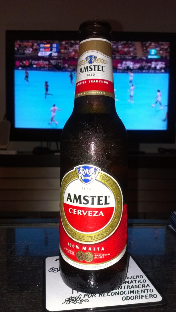 juamacle's tweet photo. #Birraolímpica... Es la que te tomas mientras ves como se escapan las medallas http://t.co/e5AFjulj