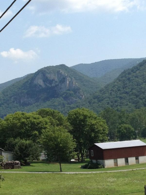 CampAdventures's tweet photo. We hiked to the top of that! Wow!!! http://t.co/6i8WNZny