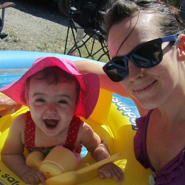 Cookies_Bear's tweet photo. Kiera and I have some #funinthesun :-) http://t.co/xgU2EblB