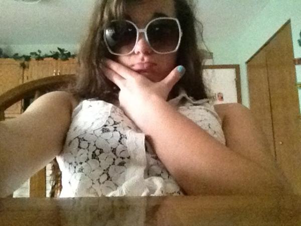 megxbunting's tweet image. Wearing sunglasses inside #DoucheBagProblems. 😁👊