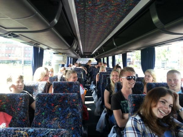 1989_Marc's tweet photo. Busje weer vol en onderweg richting #theqontinent in #België http://t.co/XOdejEHp