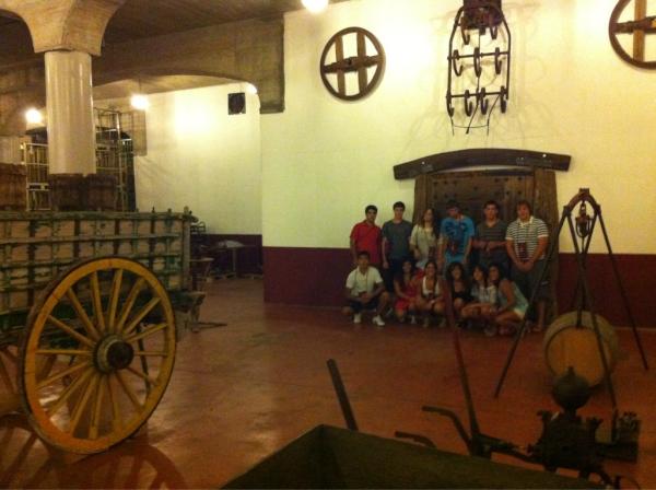 TxenteMar's tweet photo. Y la segunda bodega: Ramírez de la Piscina #PuertasAbiertas http://t.co/LhiGDP13