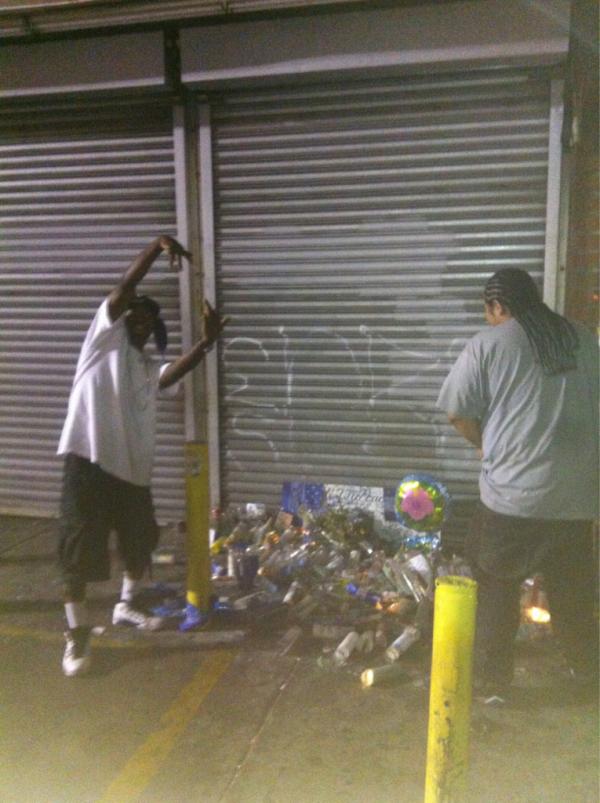 uRbitChcAnGetiT's tweet photo. FUCC TRAMPKS ROUND 2 FOR THKE HKOOD http://t.co/iwgc3Sdo