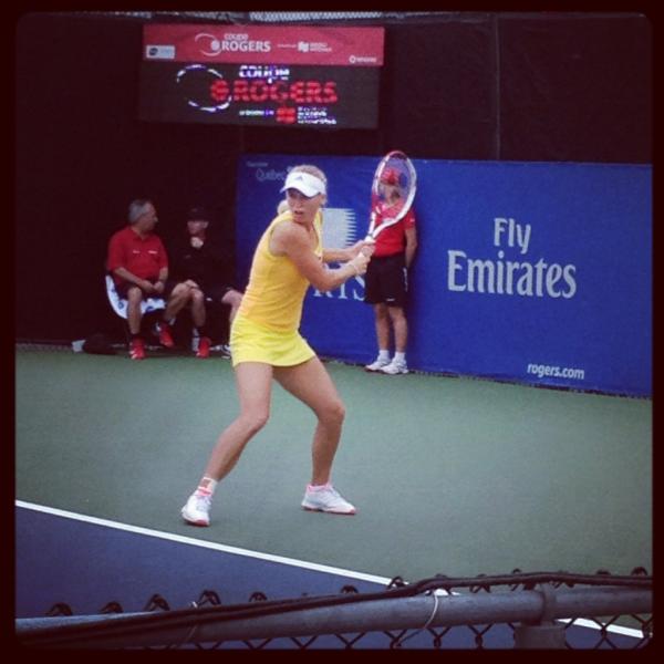 hanchaunguyen's tweet photo. @CaroWozniacki good job :) http://t.co/kdVDQmtn