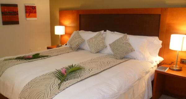 Living_Hotel's tweet photo. Disfruta de nuestras Tarifas Fin de Semana Con un Descuento del 5% y 10% No te lo Pierdas!. http://t.co/Qa80bYgI