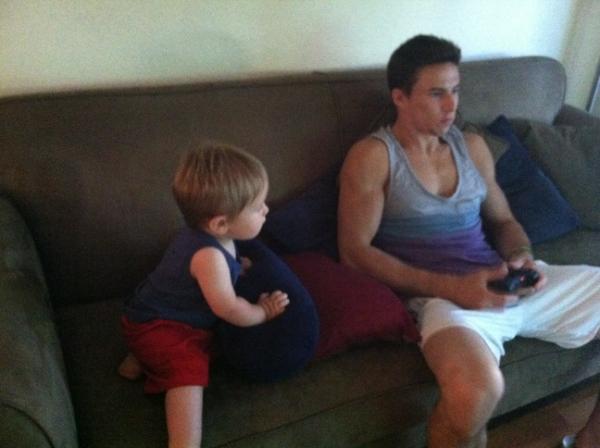 AnneCastleton's tweet image. Cousins