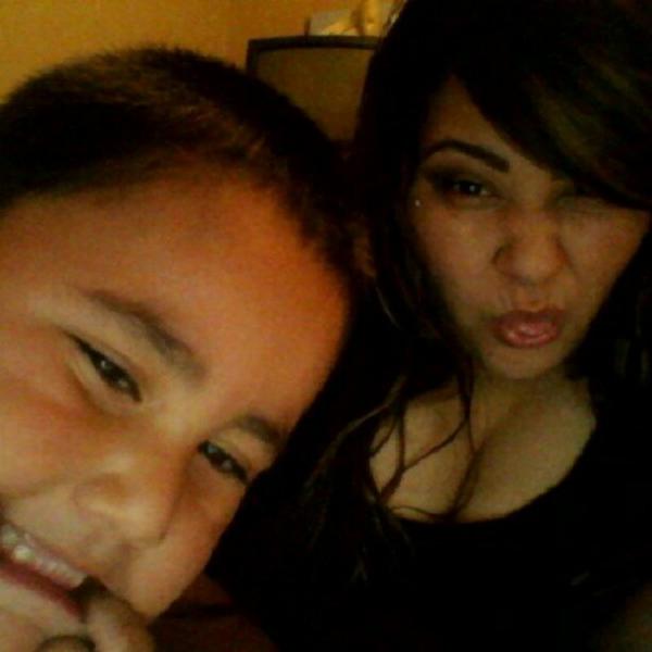 LouiseBonne's tweet photo. With the little one #cute ❤ http://t.co/vdGyX8W9