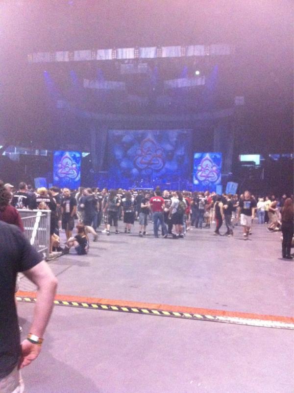 10 minutes until Coheed &amp; Cambria. Then Iron Maiden!