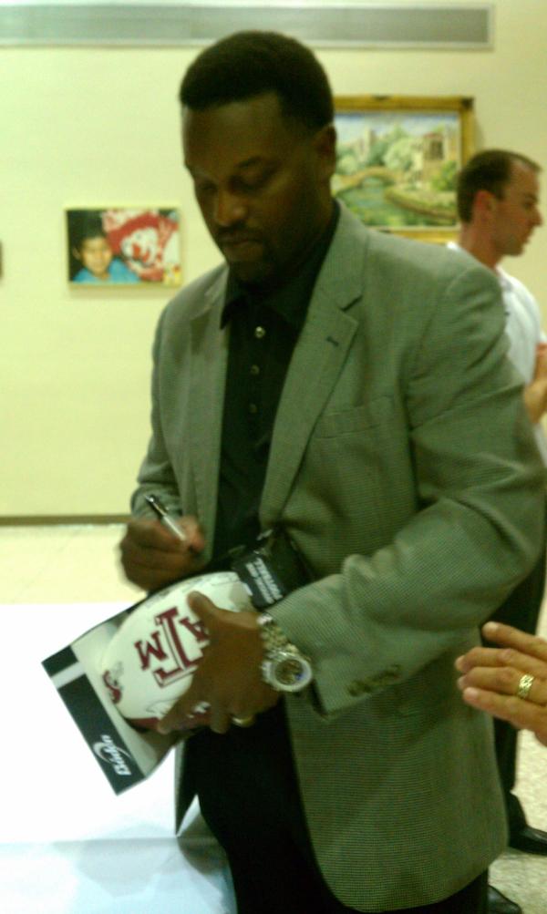 AggiePark's tweet photo. WHOOP for an incredibly successful Coach's Night in SA Thanks to @CoachSumlin and the rest of the coaching staff! http://t.co/77Cieq0w