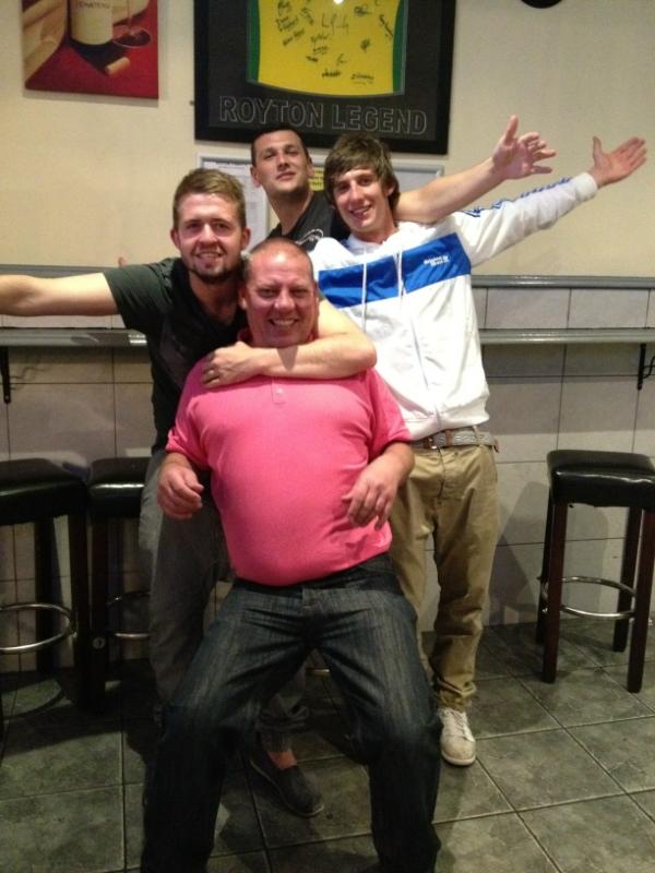 andrewwadex's tweet photo. @c_caffrey @Cantona03Liam #mine http://t.co/B5YTYNod