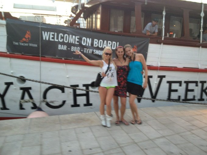 Going to sunset party at Carpe Diem Hvar with @theyachtweek http://t.co/ofD2dnwM<a href="/tag/fan"class="tags"><span>#fan</span></a>