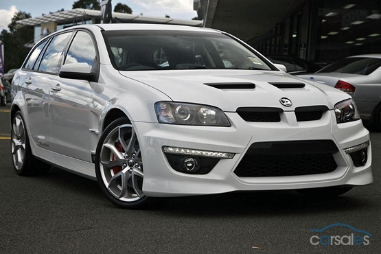 themintman's tweet photo. “@DamianCarez: @themintman test driving a car http://t.co/KdcCDUJB” YA JOKIN!!!