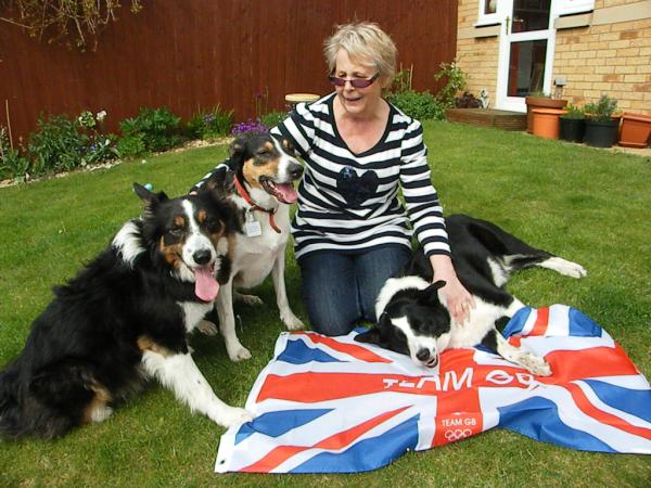 BarkingMadShirl's tweet photo. And lets not forget the Cheerleaders...Come on Team GB!!! Sam, Molly & Riley with host Carol at @BarkingMadHQ #olympets http://t.co/NUfjnVTA