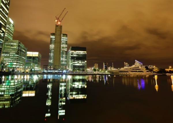MGMTyacht's tweet photo. Check out this fantastic night shot of superyacht Seanna berthed in London’s Canary Wharf #SuperyachtLDN http://t.co/RsUfhzil
