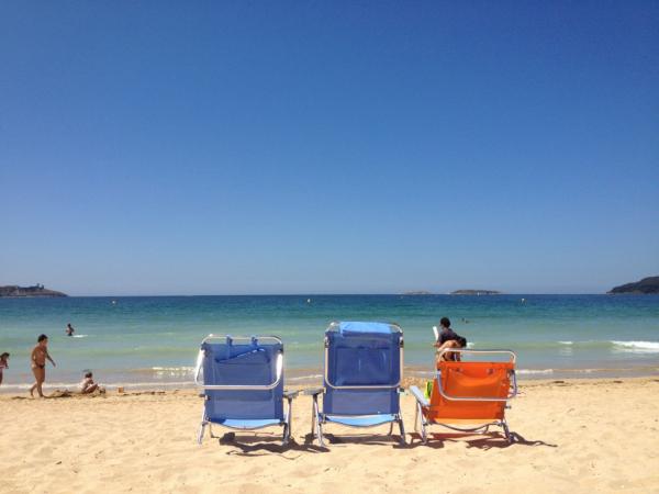 beapf's tweet photo. Definitivamente mejor hora para estar en la playa son las tres #lujazo @ValMinorVerano http://t.co/GrA1m82V