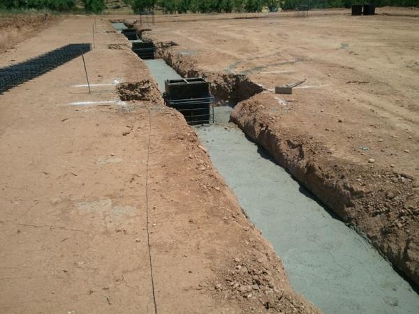Ferbercons's tweet photo. #Construcción de una Nave Agroganadera en Loarre, Huesca: http://t.co/9KaN1RgJ http://t.co/tcBWr6TL