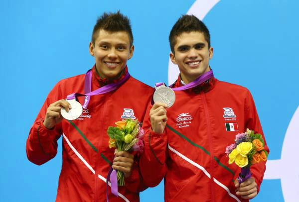 yoamover's tweet photo. ¡Que orgullo!!Viva Mexico!Nuestra primera medalla! Felicidades!  http://t.co/maam8A92 #YoAmoMexico