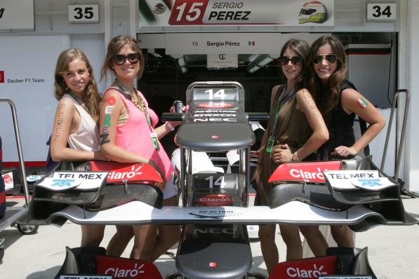 chacho_lml's tweet photo. Fans de Checo Pérez... http://t.co/EnfGeRqH