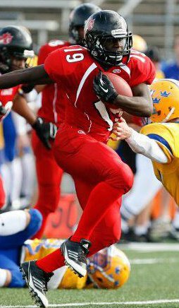 GoBluesFootball's tweet photo. Chris Amoah training hard for the 2012 season. #UnleashTheBeast http://t.co/0VUrcLCG