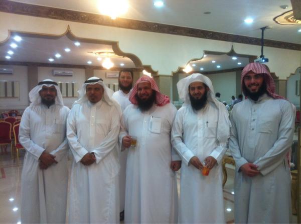 soltanalshaikh's tweet photo. تشرفنا بزيارة الشيخ أبو غازي عبدالله الشمري لتحلية ينبع http://t.co/LhCTcizR