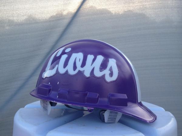 CHS__Lions's tweet photo. "Put your hard hats on. It's time to go to work"- Coach Duncan http://t.co/VR4UgpNF