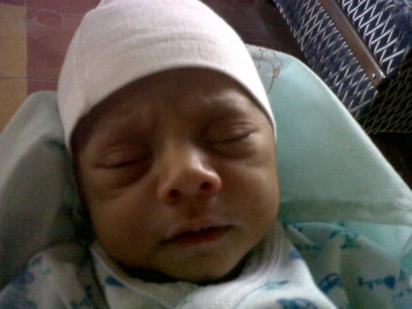 CindyRobeca's tweet photo. El amor d mi vida has sido tú 
mí mundo era ciego hasta encontrar tu luz 
hice míos tus gestos tu risa y tu voz http://t.co/5sLHVa8X