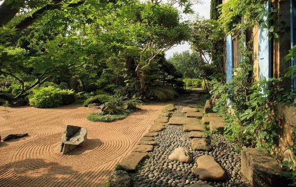 Meditationfr's tweet photo. Méditation du jour : La beauté sans courtoisie c'est comme un jardin sans fleur. #méditation #zen #beauté #souffle http://t.co/SciHVitA