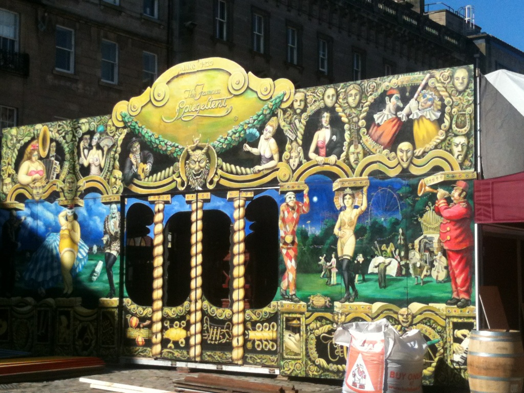 The gorgeous <a href="/FamousSpiegel/">TheFamousSpiegeltent</a> in the Edinburgh sunshine #edfringe