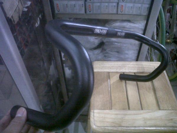 BVCYCLE's tweet photo. WTS stang dropbar anatomic truvativ alumunium uk std. call 081585621435 pin 27650D43 http://t.co/OO1a044r