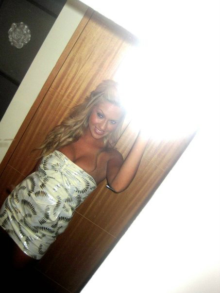 beckythomasxxx's tweet photo. mexx http://t.co/cx8KeVnM