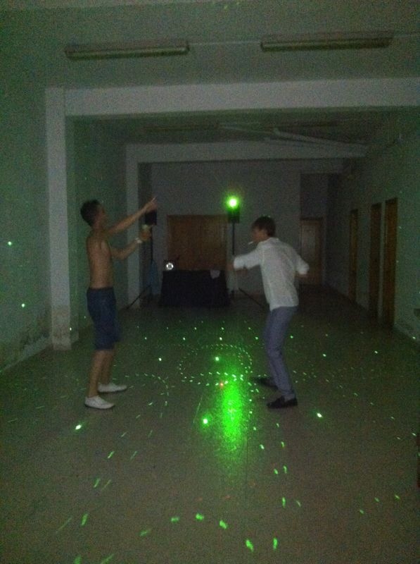 makineta20's tweet photo. @carpieret @makineta20 @rubiako_6 etx...comesnant festes....🎉🎉 http://t.co/pp8SIp9l
