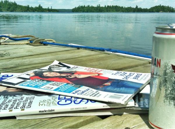 23HollyBerry's tweet photo. Long day reading smut mags at the end of the dock... Humidity should bring a storm... http://t.co/fqrhzWZH