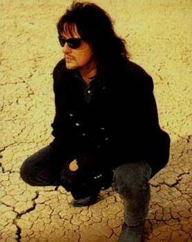 geniethenomad's tweet image. @ferfy0 I haven't said hello to @blushnscarlet lately either.  Hi, Blush.  #notbribing