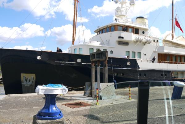 MGMTyacht's tweet photo. Superyacht Bystander is the latest yacht to arrive at London's Royal Victoria Docks. #SuperychtLDN #Olympics http://t.co/kQ32ZPRF