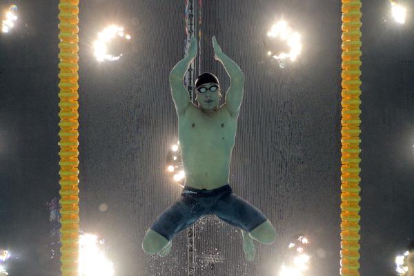 CarrieHead's tweet photo. “@L2012PoolCam: Aaaaah, he’s right on top of me. You think he’s spotted me?  #London2012 http://t.co/wT2GsxTs” the yoga Buddha photo