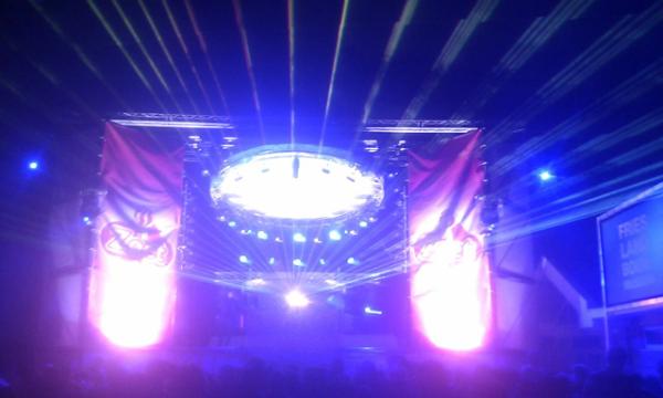 Zoet_Events's tweet photo. Zoet Open Air '12 was enorm geslaagd! Alle bezoekers bedankt!!
Binnenkort betere en meer foto's online :) http://t.co/2JoFbFS9