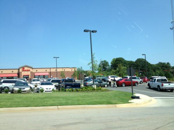 TheSpark's tweet photo. RT @TVAmy: Lines out the door in duncan at Chick fil a cars lined out onto 290 in the drive thru #appreciationday http://t.co/cSiQbkp8