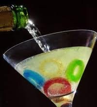 Socialbarkc's tweet photo. Hey peeps Olympic size #happyhour 1/2 everything 3 to 7pm from now until the end of the #olympics http://t.co/ogl12YuA