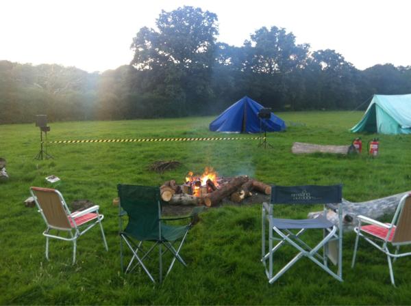 BBCRosAtkins's tweet photo. This is like scouts with mics. Here's where #bbclondoncalling will be live from in 90 mins. What a scene! http://t.co/341MVab4