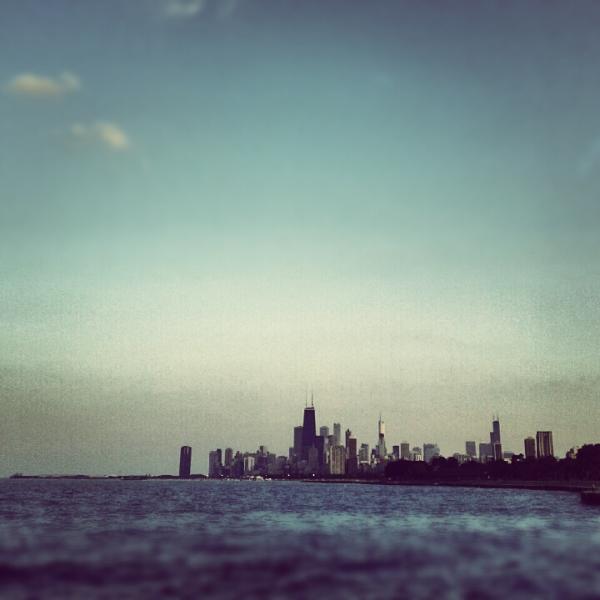 ahdios's tweet photo. filming in Chicago at In Vault Lab Studios until Friday http://t.co/sJAfyXId http://t.co/3g2VxwJn
