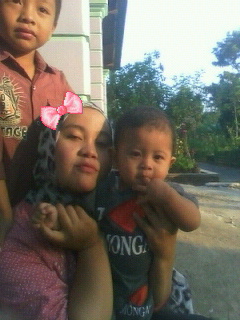 lestheasoedhar2's tweet photo. kk aziz bunda and kenzie javas http://t.co/NdAaX5H7