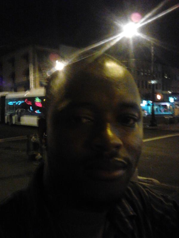 BarryNouhou's tweet photo. Hopping on the train to a party in the bx. Its gonna b so fun. http://t.co/cRZNYzid