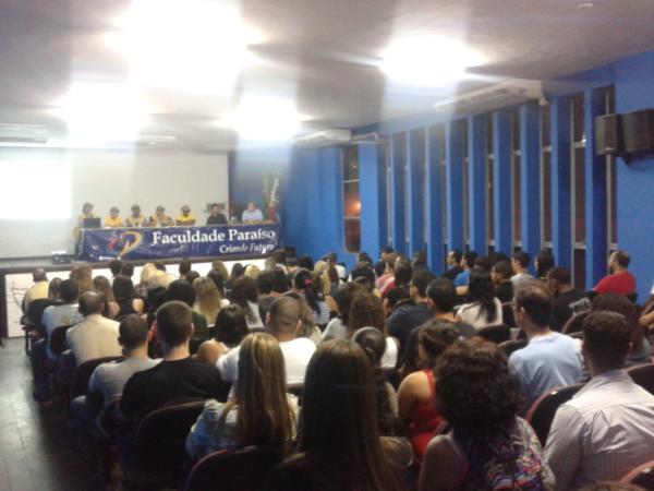 FacParOficial's tweet photo. Aula Inaugural - Período 2012.2 - Auditório - Faculdade Paraíso http://t.co/FzFdPTQM