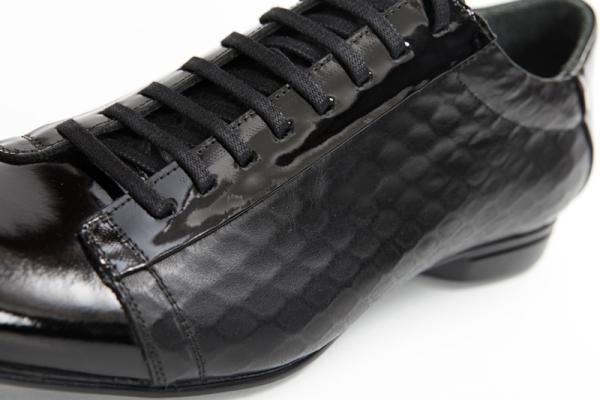 Rugan ayakkabıda en iyi işçilik tetri'de..