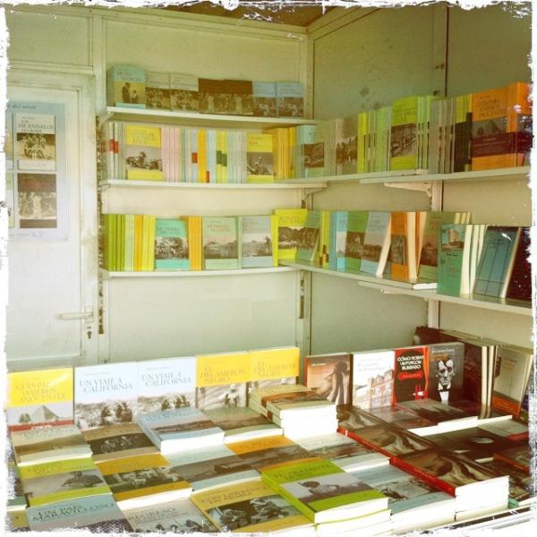 ¡Ya estamos en la feria del libro! ¿A qué estás esperando para empezar tu viaje? Pásate a hacernos una visita